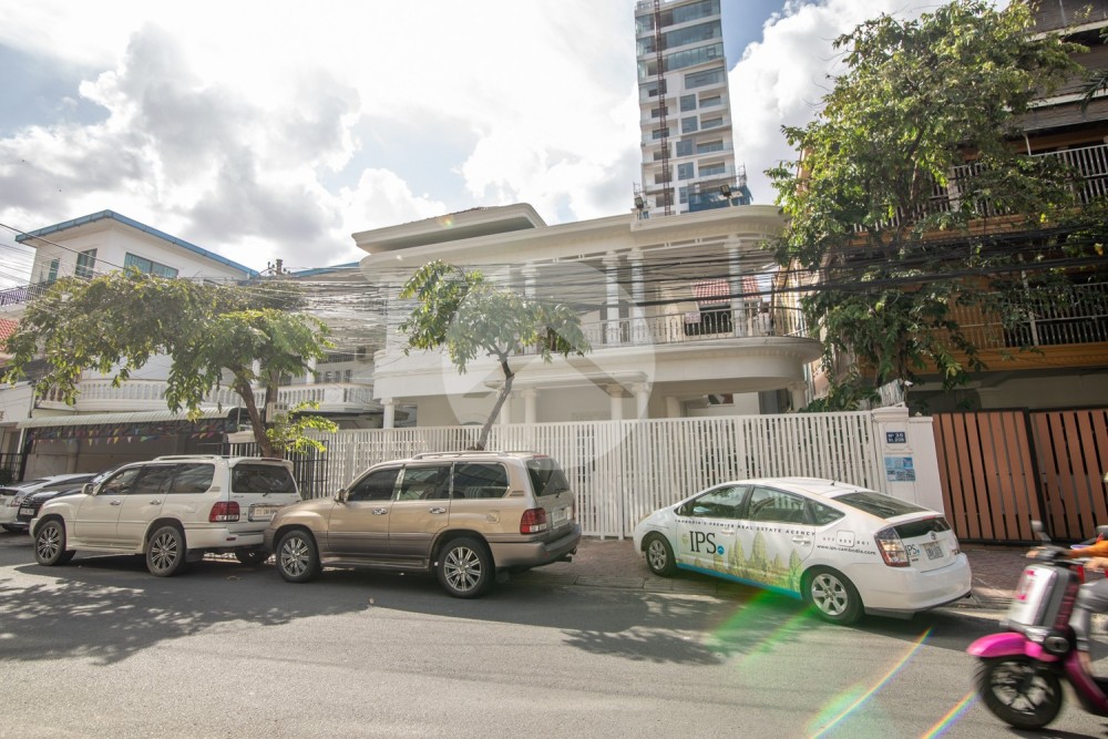 12 Bedroom Commercial Villa For Sale - Beoung Raing, Phnom Penh 12 Bedroom Commercial Villa For Sale - Beoung Raing, Phnom Penh