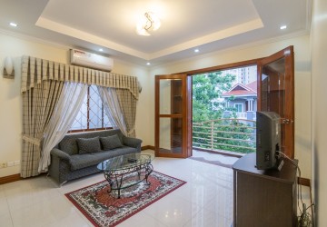 3 Bedroom Villa For Rent - Bassac Garden, Tonle Bassac, Phnom Penh thumbnail