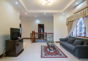 3 Bedroom Villa For Rent - Bassac Garden, Tonle Bassac, Phnom Penh thumbnail