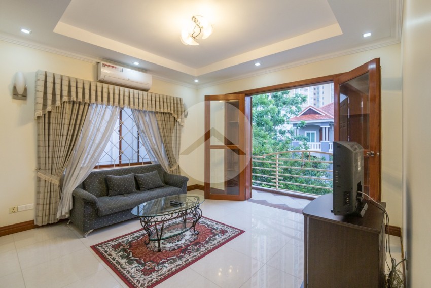 3 Bedroom Villa For Rent - Bassac Garden, Tonle Bassac, Phnom Penh