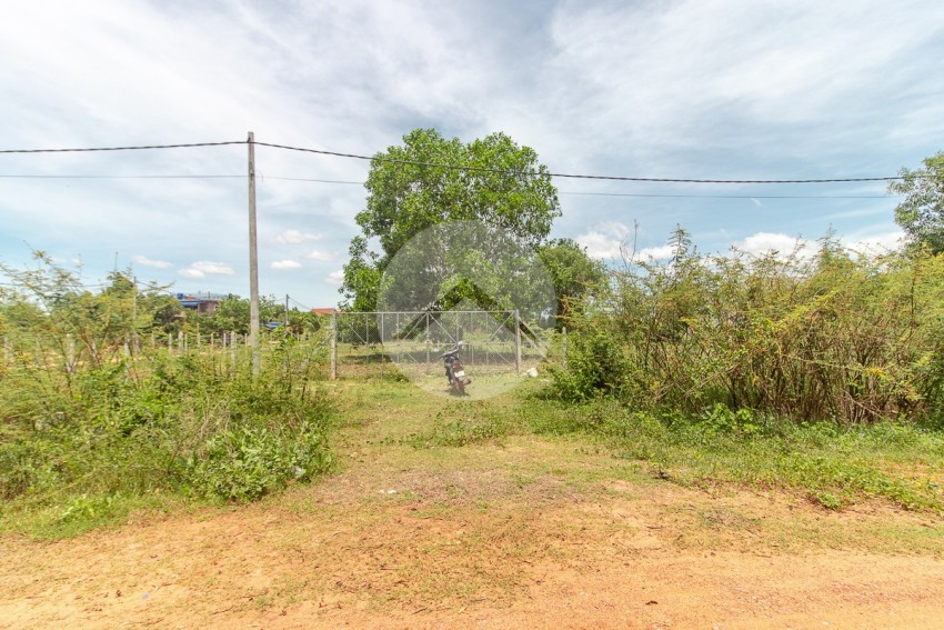 2075 Sqm Land For Sale - Svay Dangkum, Siem Reap