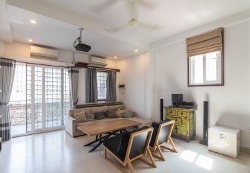 Renovated 3 Bedroom Duplex Apartment For Rent - Phsar Thmei 1, Phnom Penh thumbnail