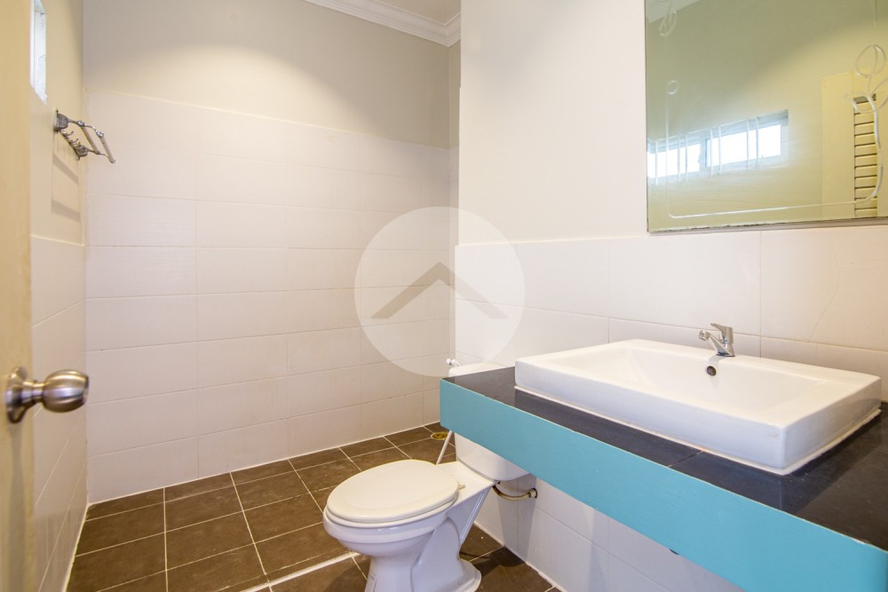 Renovated 1 Bedroom Apartment For Sale - 7 Makara, Phnom Penh - Image 7