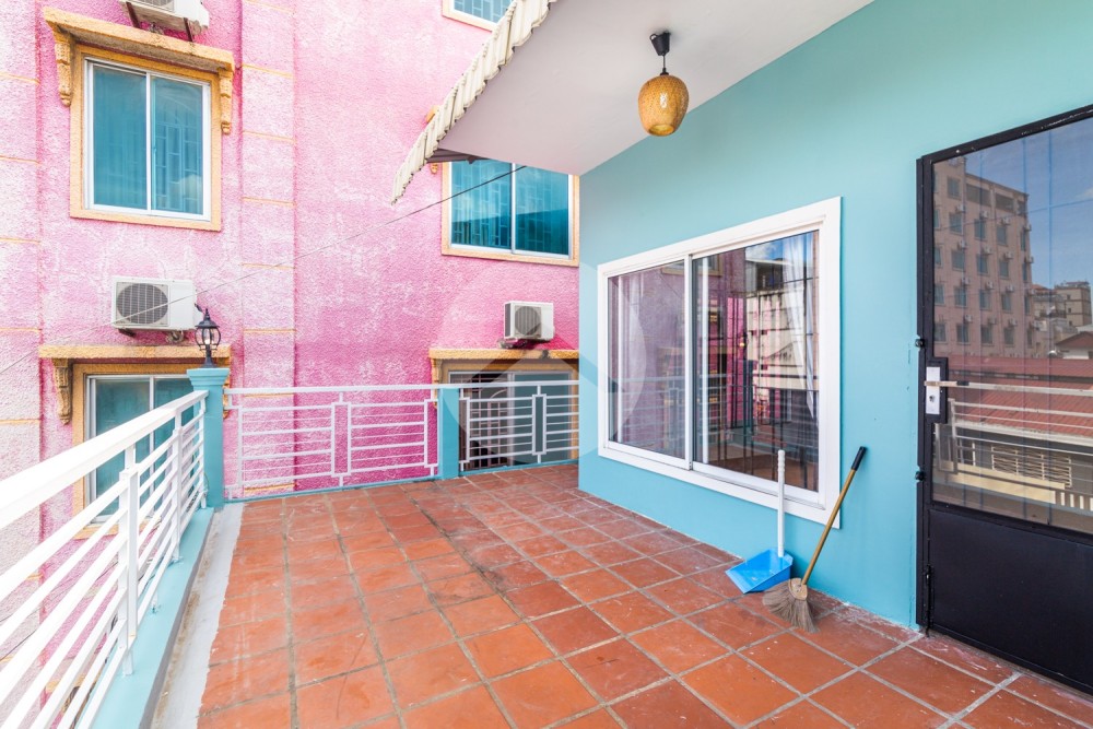 Renovated 1 Bedroom Apartment For Sale - 7 Makara, Phnom Penh - Image 16