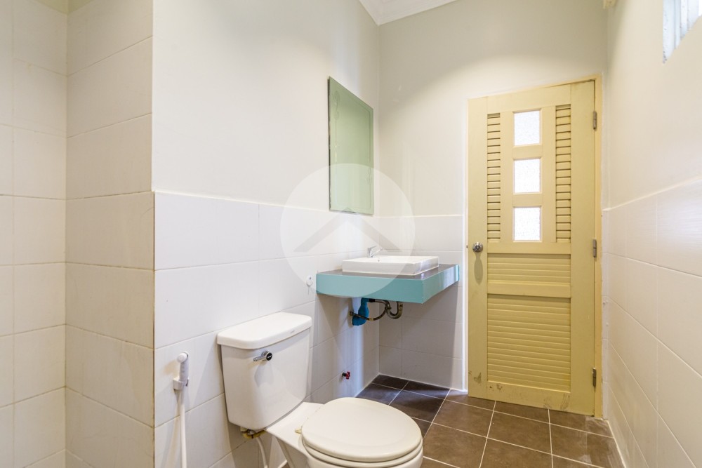 Renovated 1 Bedroom Apartment For Sale - 7 Makara, Phnom Penh - Image 8