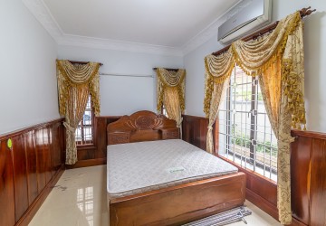 6 Bedroom Villa For Rent - Russey Keo, Phnom Penh thumbnail