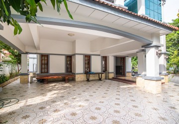 6 Bedroom Villa For Rent - Russey Keo, Phnom Penh thumbnail