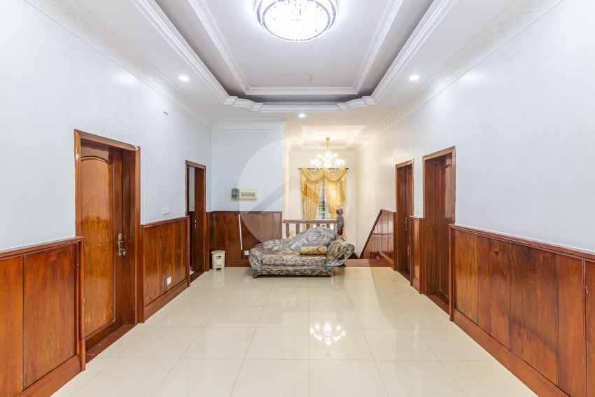 6 Bedroom Villa For Rent - Russey Keo, Phnom Penh