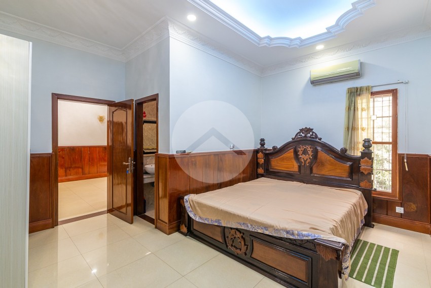 6 Bedroom Villa For Rent - Russey Keo, Phnom Penh