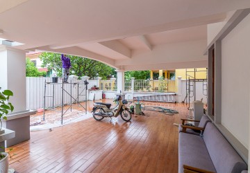 6 Bedroom Villa For Rent - Russey Keo, Phnom Penh thumbnail