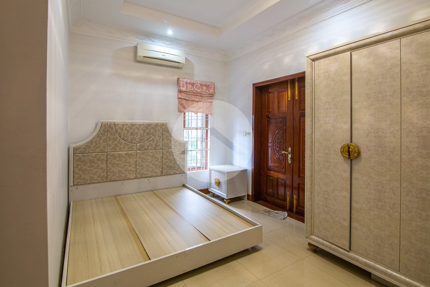 6 Bedroom Villa For Rent - Russey Keo, Phnom Penh