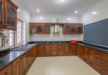 6 Bedroom Villa For Rent - Russey Keo, Phnom Penh thumbnail