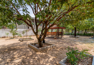 6 Bedroom Villa For Rent - Russey Keo, Phnom Penh thumbnail