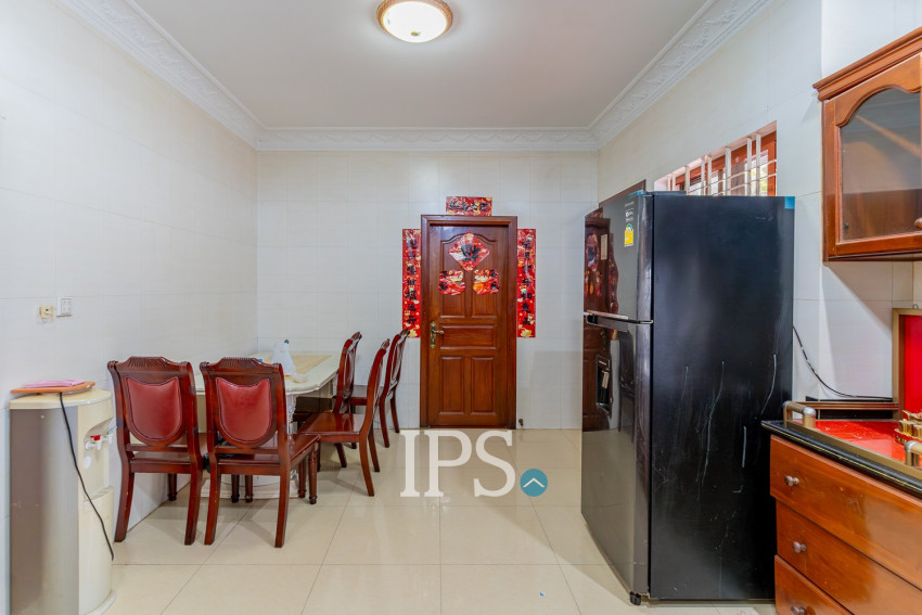 6 Bedroom Villa For Rent - Russey Keo, Phnom Penh