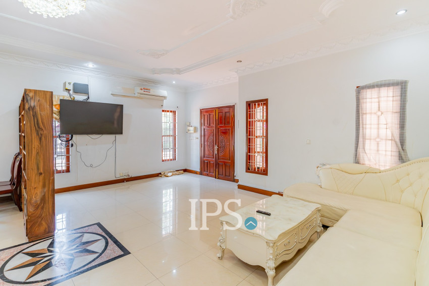 6 Bedroom Villa For Rent - Russey Keo, Phnom Penh