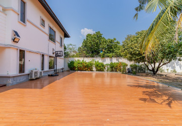 6 Bedroom Villa For Rent - Russey Keo, Phnom Penh thumbnail