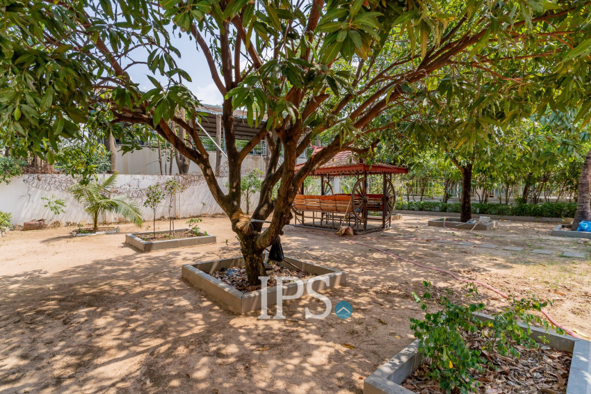 6 Bedroom Villa For Rent - Russey Keo, Phnom Penh