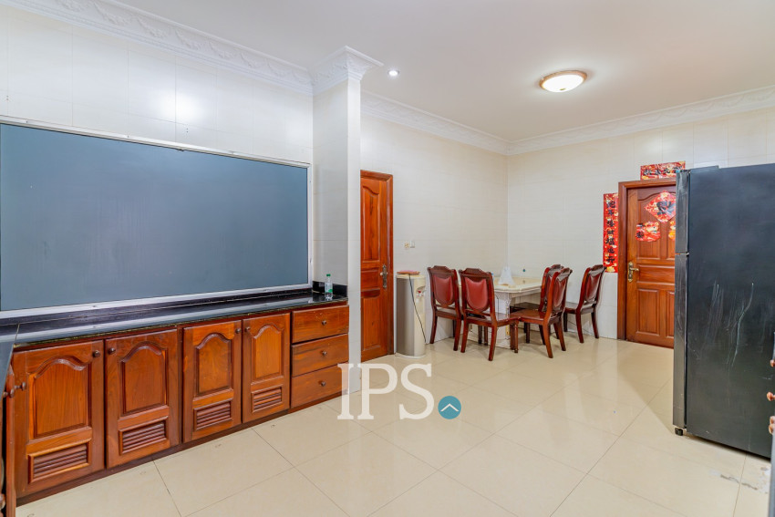 6 Bedroom Villa For Rent - Russey Keo, Phnom Penh