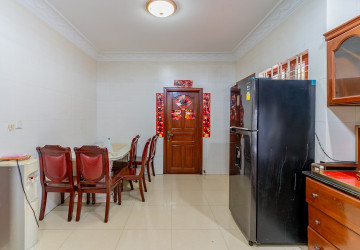 6 Bedroom Villa For Rent - Russey Keo, Phnom Penh thumbnail