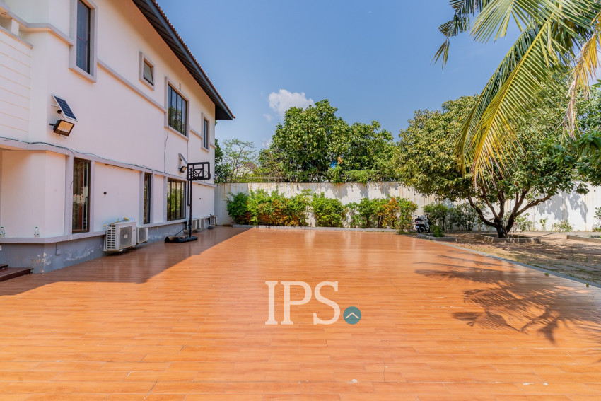 6 Bedroom Villa For Rent - Russey Keo, Phnom Penh