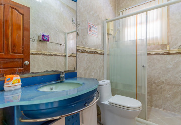 6 Bedroom Villa For Rent - Russey Keo, Phnom Penh thumbnail