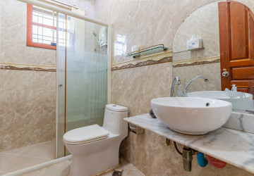 6 Bedroom Villa For Rent - Russey Keo, Phnom Penh thumbnail