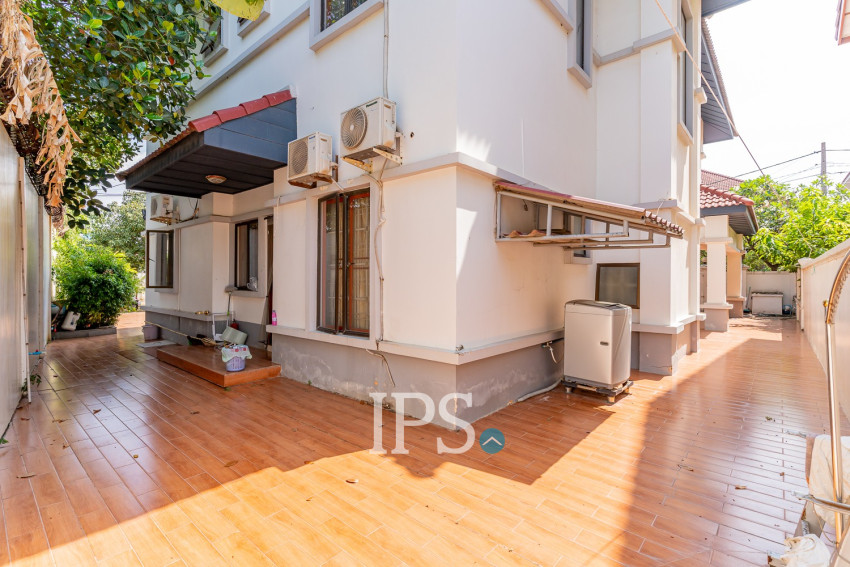 6 Bedroom Villa For Rent - Russey Keo, Phnom Penh