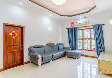 6 Bedroom Villa For Rent - Russey Keo, Phnom Penh thumbnail