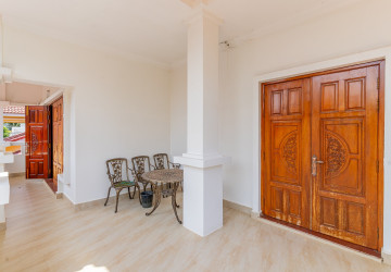 6 Bedroom Villa For Rent - Russey Keo, Phnom Penh thumbnail