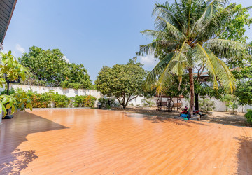 6 Bedroom Villa For Rent - Russey Keo, Phnom Penh thumbnail