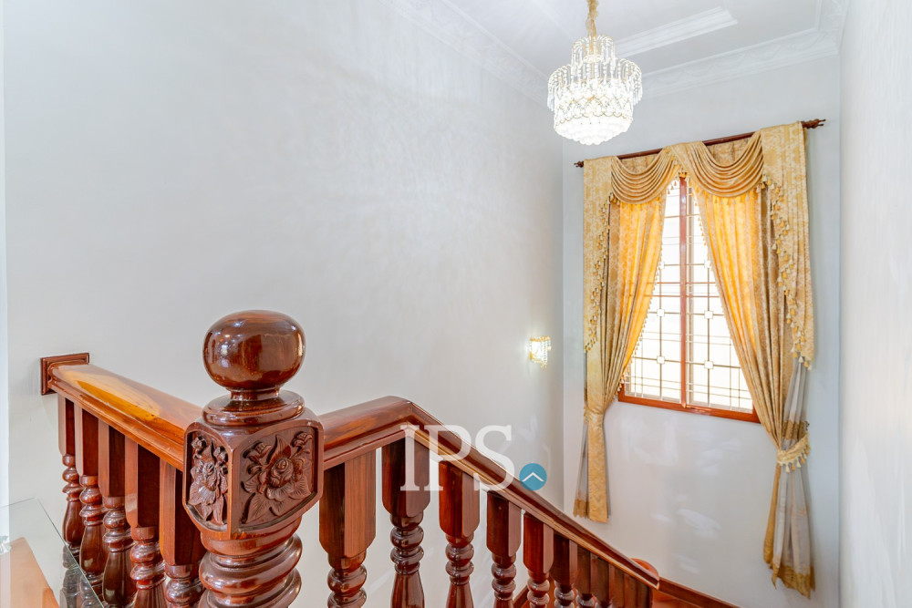 6 Bedroom Villa For Rent - Russey Keo, Phnom Penh - Image 35