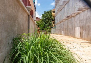 210 Sqm Land For Sale - Wat Bo Area, Siem Reap thumbnail