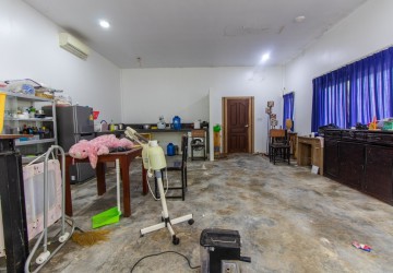 4 Bedroom Commercial Villa Compound For Rent - Sala Kamreuk, Siem Reap thumbnail