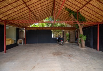 4 Bedroom Commercial Villa Compound For Rent - Sala Kamreuk, Siem Reap thumbnail