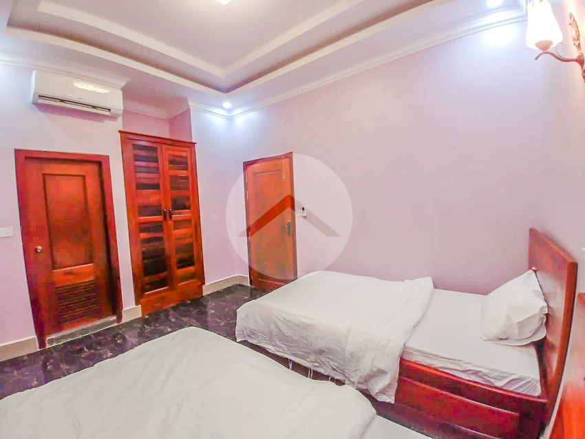 8 Bedroom Apartment For Sale - Night Market Area, Siem Reap