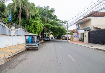 7 Bedroom Commercial Villa For Rent - Toul Kork, Phnom Penh thumbnail