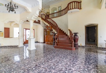 7 Bedroom Commercial Villa For Rent - Toul Kork, Phnom Penh thumbnail