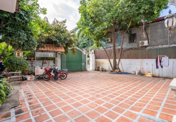 7 Bedroom Commercial Villa For Rent - Toul Kork, Phnom Penh thumbnail