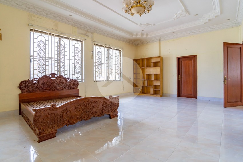 7 Bedroom Commercial Villa For Rent - Toul Kork, Phnom Penh