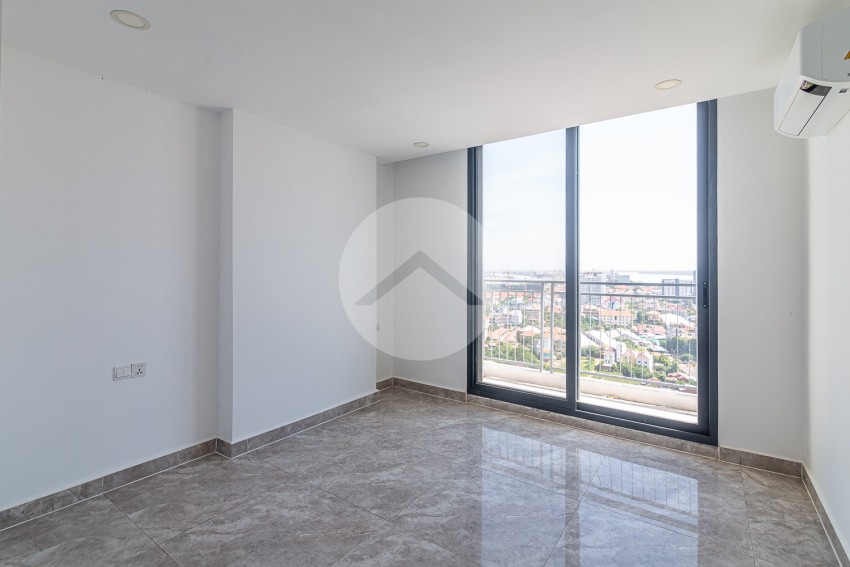 4 Bedroom Penthouse For Rent - Chroy Changvar, Phnom Penh