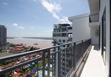 4 Bedroom Penthouse For Rent - Chroy Changvar, Phnom Penh thumbnail