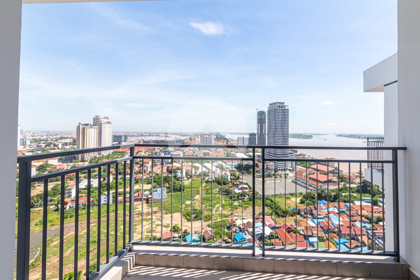 4 Bedroom Penthouse For Rent - Chroy Changvar, Phnom Penh