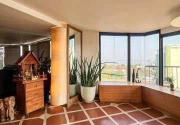 650 Office Penthouse For Rent - Chroy Changvar, Phnom Penh thumbnail
