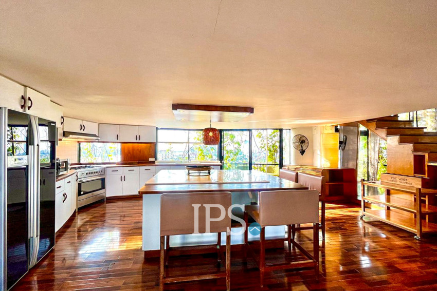 650 Office Penthouse For Rent - Chroy Changvar, Phnom Penh