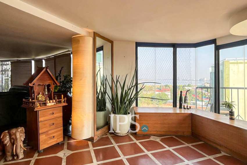 650 Office Penthouse For Rent - Chroy Changvar, Phnom Penh