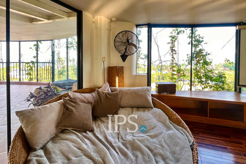 650 Office Penthouse For Rent - Chroy Changvar, Phnom Penh