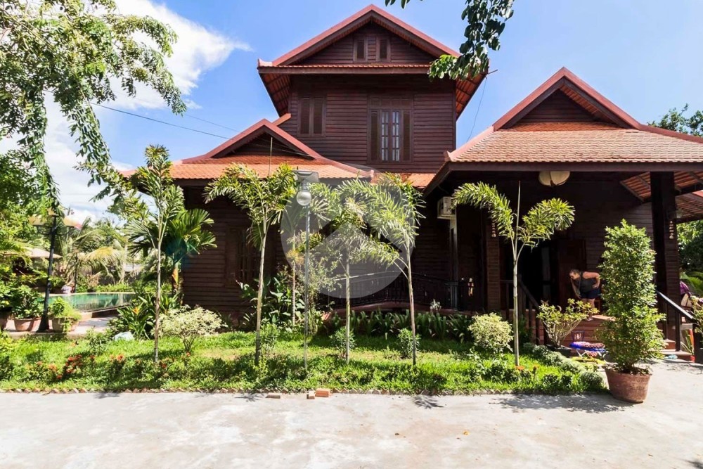 8 Bedroom Villa For Sale - Sala Kamreuk, Siem Reap thumbnail