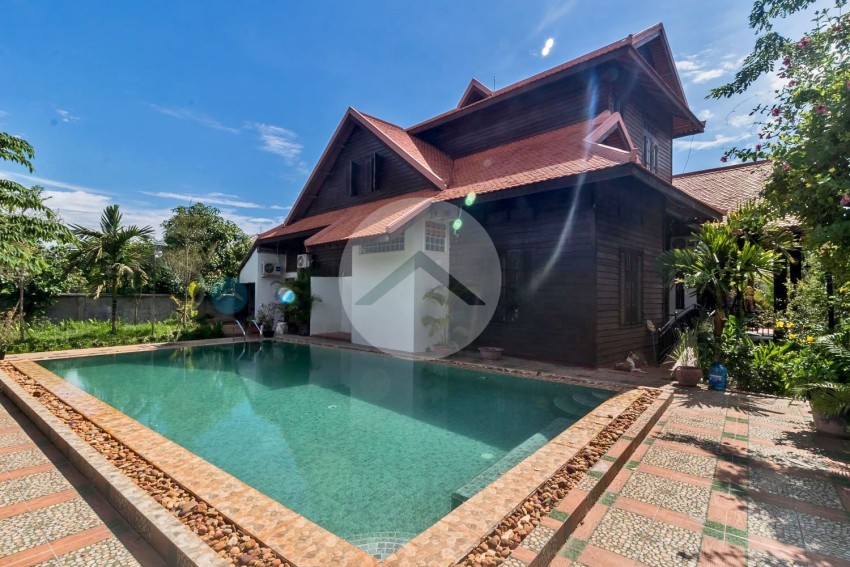 8 Bedroom Villa For Sale - Sala Kamreuk, Siem Reap