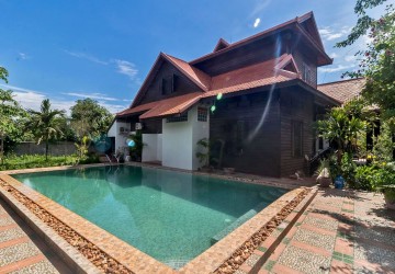 8 Bedroom Villa For Sale - Sala Kamreuk, Siem Reap thumbnail