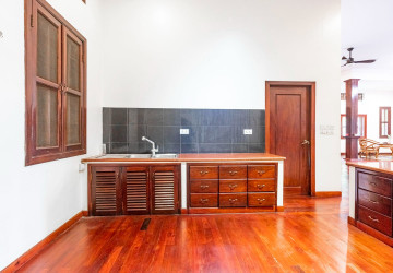 7 Bedroom Villa For Sale - Sala Kamreuk, Siem Reap thumbnail